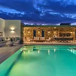 Raphael - Luxury And Serenity In Paros * Νάουσα