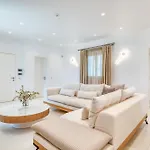Raphael - Luxury And Serenity In Paros