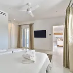 Raphael - Luxury And Serenity In Paros Σπίτι διακοπών Νάουσα