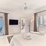 Σπίτι διακοπών Raphael - Luxury And Serenity In Paros Νάουσα