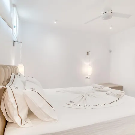펜션 Raphael - Luxury And Serenity In Paros 나오우사
