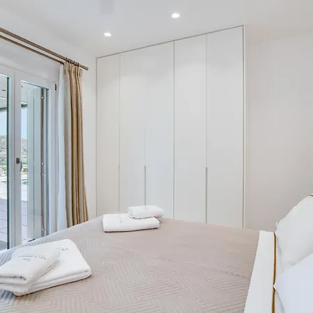 Raphael - Luxury And Serenity In Paros Hébergement de vacances Náoussa