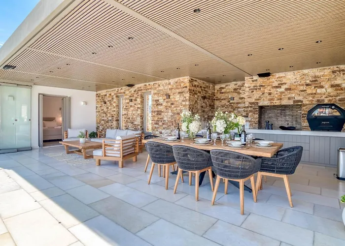 Raphael - Luxury And Serenity In Paros